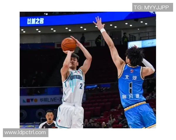 2012年CBA青岛队与北京队激战回顾精彩瞬间与赛场传奇 2012年CBA青岛队与北京队激战回顾精彩瞬间与赛场传奇